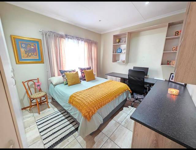 2 BEDROOM TOWNHOUSE FOR SALE IN KOOKRUS